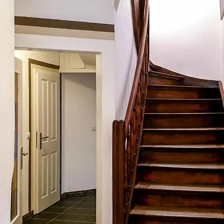 Holiday Winzerhaus By Interhome בית נופש