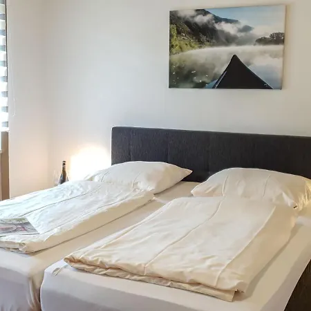בית נופש Holiday Winzerhaus By Interhome *